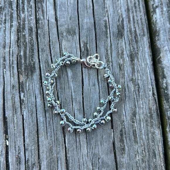 Dyed hematite bracelet - Picture 1 of 8